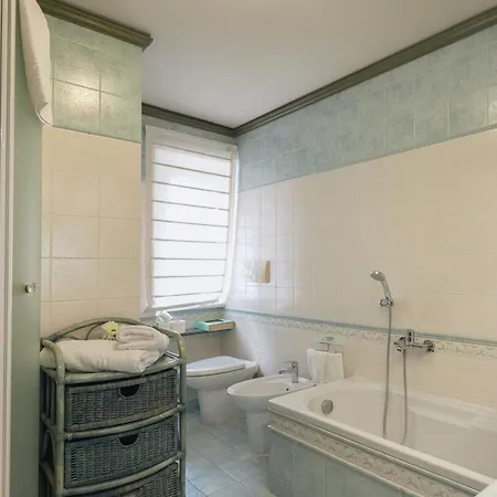 Un Posto Al Centro Apartment *