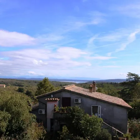 Un Posto Al Centro Apartment Manziana